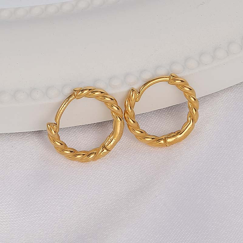 Elegant 18K Gold Rope Loop Earrings